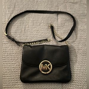 Black Michael Kors Crossbody